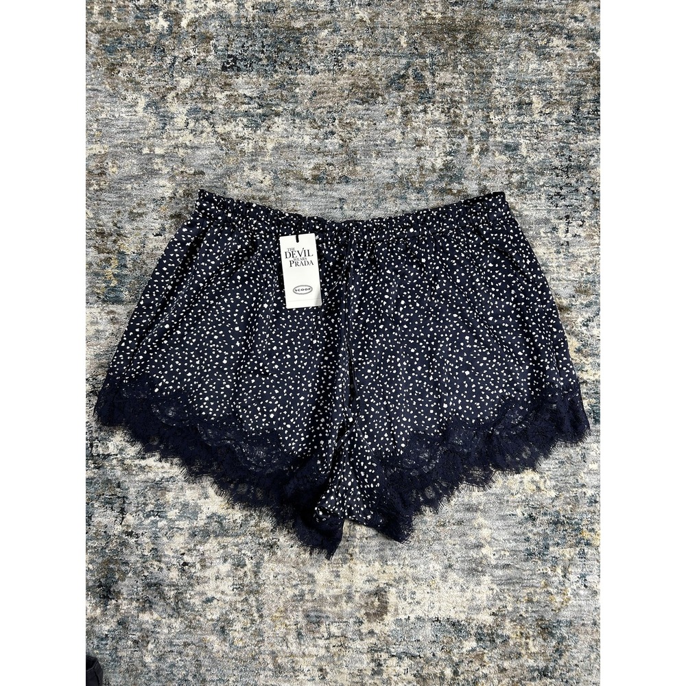 Scoop x The Devil Wears Prada Lace Trim Animal Dot Shorts. 00668